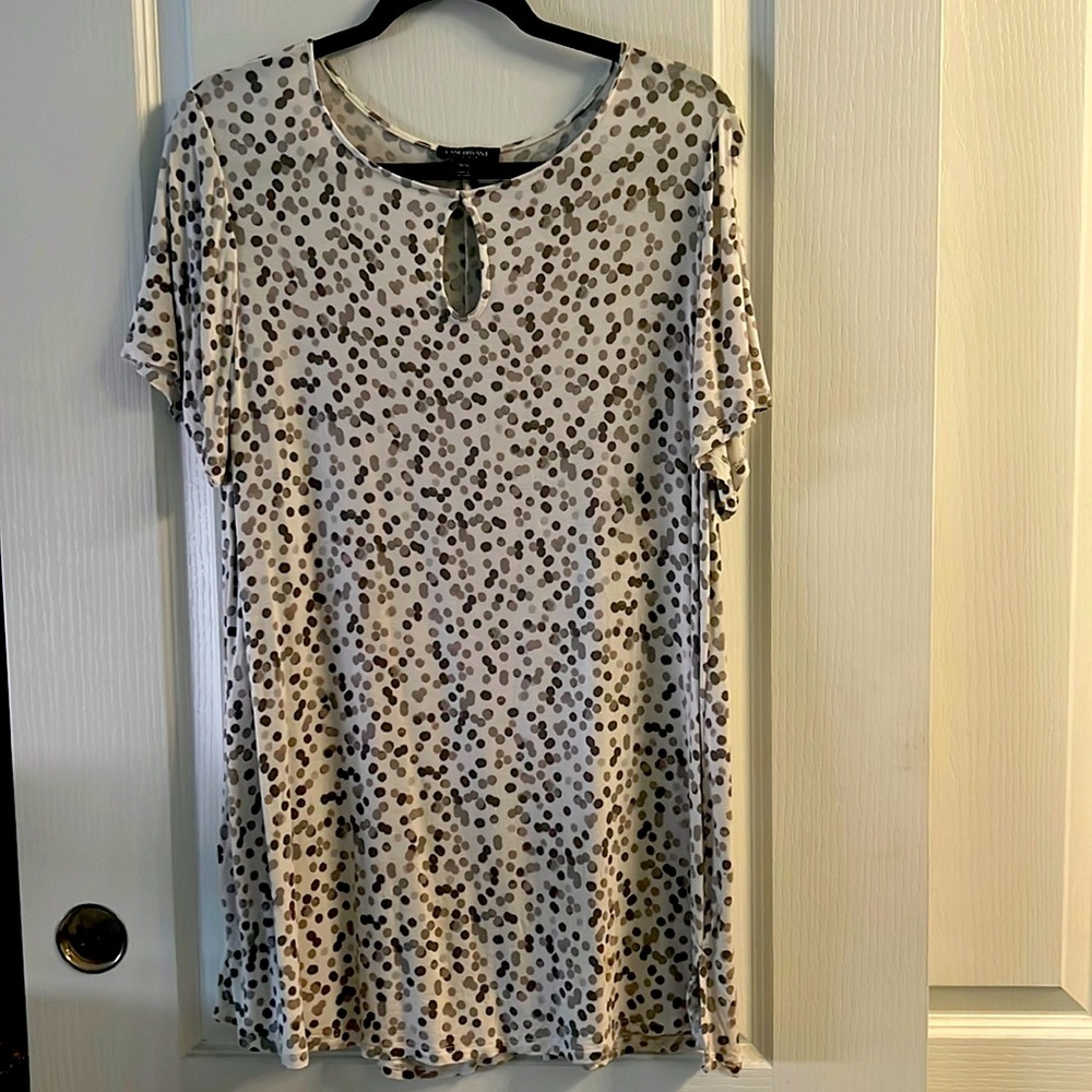 Lane Bryant grey polka-dotted shirt Size 14/16